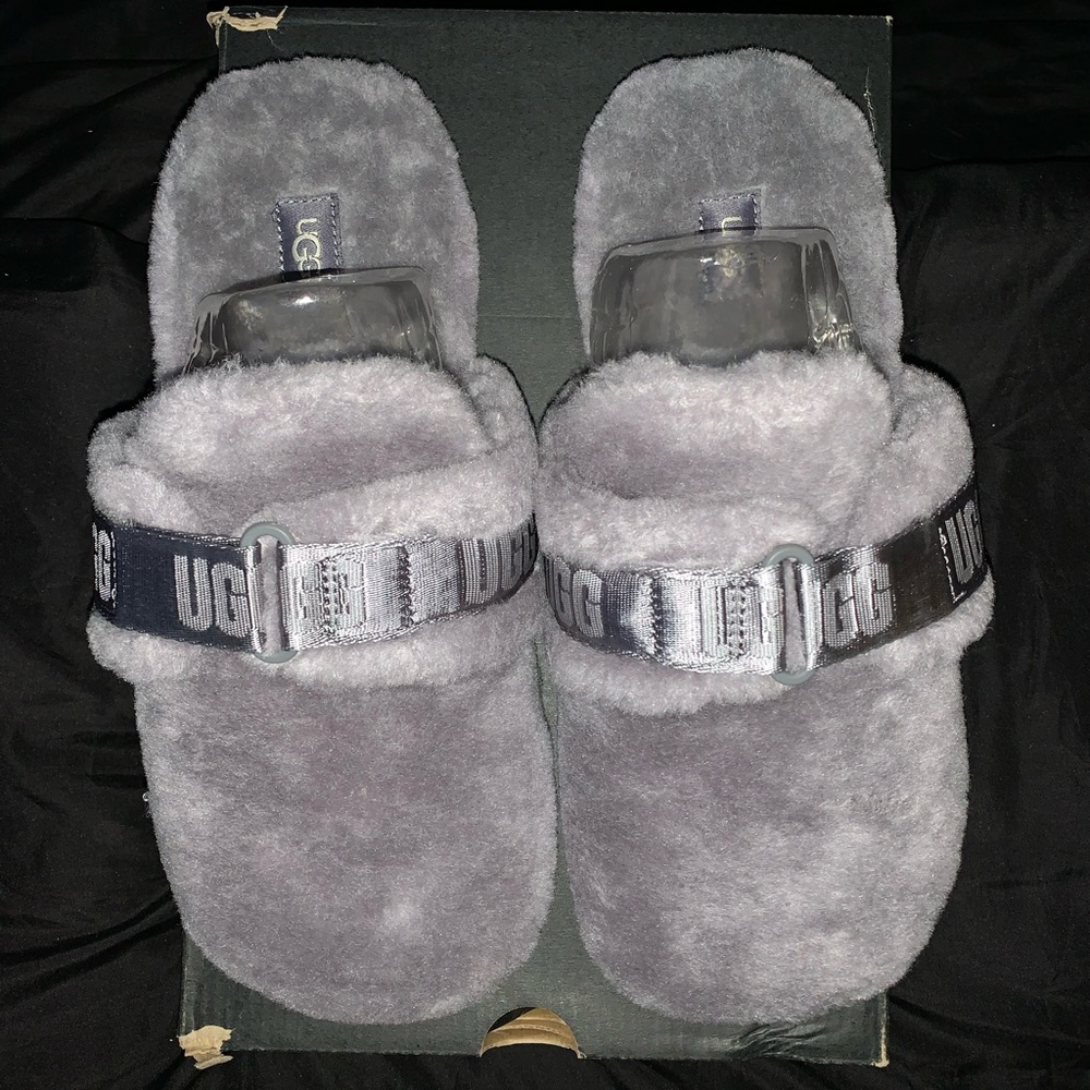 UGG slides men